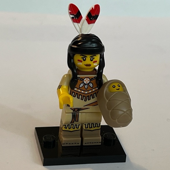 Lego Collectible Minifigs: Lederhosen Guy-Tribal Woman-Flying Warrior-Plant Mon. - Picture 5 of 8